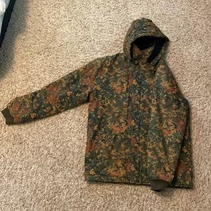 Obey camo jacket XL